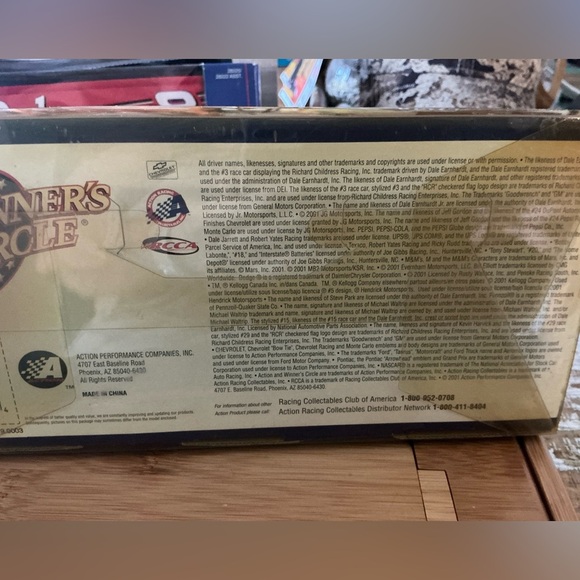 Rusty Wallace #2 Diecast Bank 1:24 Stock Car Winner’s Circle Nascar Collectable - Picture 5 of 5